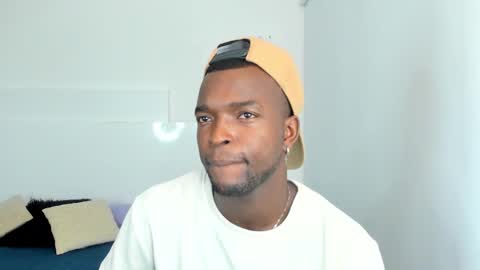 Dylan Taylor online show from 28, 1, 2025