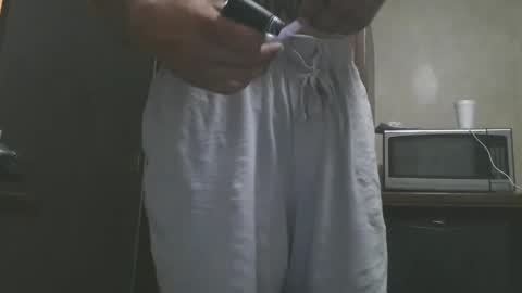 Snapshot of dylp400 chatting on 15, 11, 2025 dylp400 online show from 15, 11, 2025