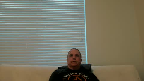 Snapshot of e_rectiom chatting on 4, 3, 2025 Mr Wonderful online show from 4, 3, 2025