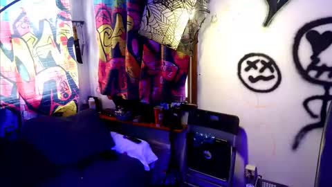 Snapshot of eandj8786 chatting on 8, 12, 2024 Kryztal Klear Jaxx online show from 8, 12, 2024