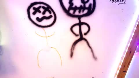 Snapshot of eandj8786 chatting on 8, 12, 2024 Kryztal Klear Jaxx online show from 8, 12, 2024