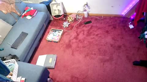 Snapshot of eandj8786 chatting on 17, 12, 2024 Kryztal Klear Jaxx online show from 17, 12, 2024