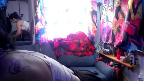 Snapshot of eandj8786 chatting on 15, 1, 2025 Kryztal Klear Jaxx online show from 15, 1, 2025