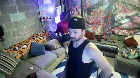 Snapshot of eandj8786 chatting on 23, 10, 2025 Kryztal Klear Jaxx online show from 23, 10, 2025