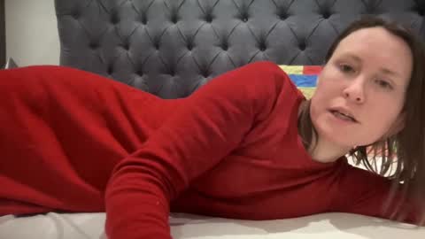 Nadia Ferreira  online show from 13, 2, 2025