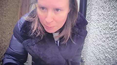 Nadia Ferreira  online show from 10, 2, 2026