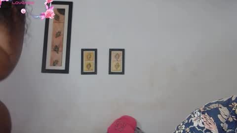 Laraand Drake online show from 3, 12, 2024