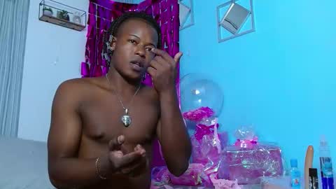 Chris Palaz  online show from 26, 11, 2025