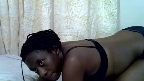 Snapshot of ebony_dessy chatting on 7, 5, 2026 Desire online show from 7, 5, 2026