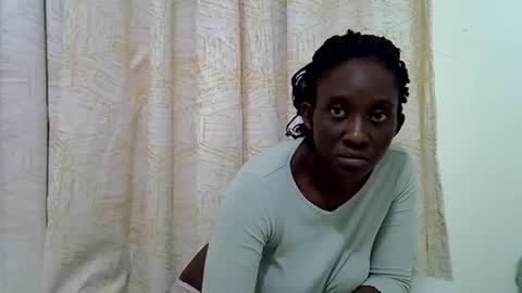 Snapshot of ebony_dessy chatting on 18, 5, 2026 Desire online show from 18, 5, 2026
