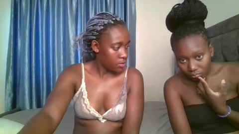 Snapshot of ebony_doll11 chatting on 3, 11, 2025 melons online show from 3, 11, 2025