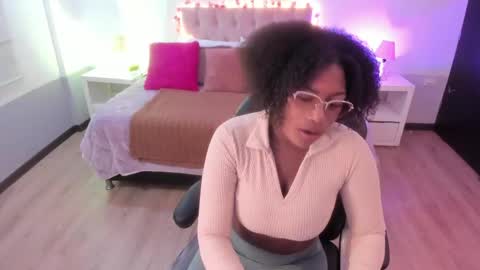 ebony_fantasy2 online show from 15, 4, 2026