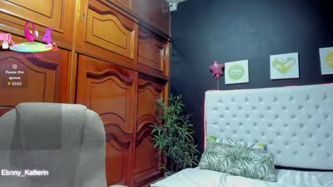 Snapshot of ebony_katterin chatting on 23, 4, 2026 ebony_katterin online show from 23, 4, 2026