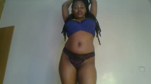 Snapshot of ebony_meeky chatting on 27, 9, 2025 ebony_meeky online show from 27, 9, 2025