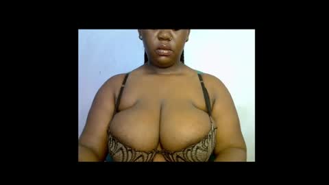 Snapshot of ebony_plumx12 chatting on 15, 4, 2026 Prisy online show from 15, 4, 2026