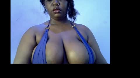 Snapshot of ebony_plumx12 chatting on 28, 4, 2026 Prisy online show from 28, 4, 2026