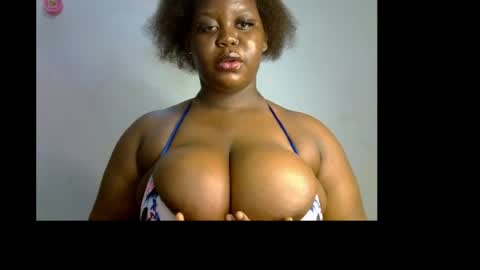 Snapshot of ebony_plumx12 chatting on 24, 5, 2026 Prisy online show from 24, 5, 2026