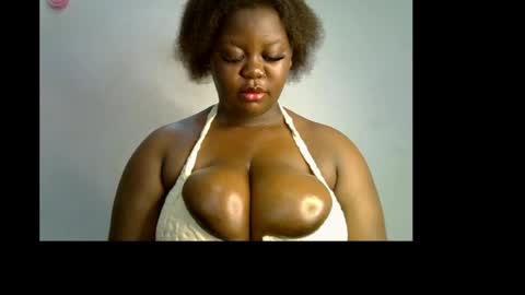 Snapshot of ebony_plumx12 chatting on 25, 5, 2026 Prisy online show from 25, 5, 2026