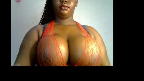 Snapshot of ebony_plumx12 chatting on 26, 5, 2026 Prisy online show from 26, 5, 2026