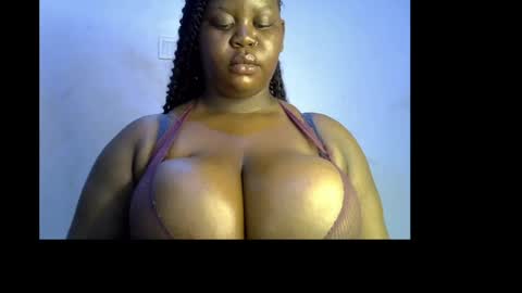 Snapshot of ebony_plumx12 chatting on 29, 5, 2026 Prisy online show from 29, 5, 2026