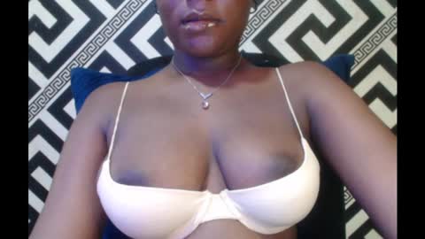Snapshot of ebony_sexy_queen chatting on 13, 2, 2025 Racheal online show from 13, 2, 2025