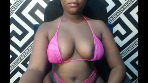 Snapshot of ebony_sexy_queen chatting on 10, 3, 2025 Racheal online show from 10, 3, 2025