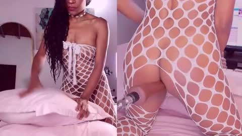 Snapshot of ebony_skyee chatting on 14, 10, 2025 SKYE online show from 14, 10, 2025