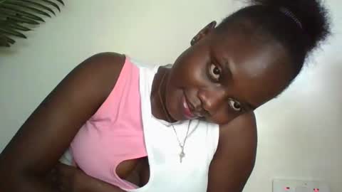 Snapshot of ebony_tasha chatting on 31, 5, 2026 tasha online show from 31, 5, 2026
