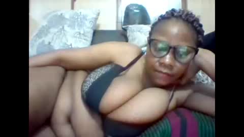 Snapshot of ebonybussy chatting on 5, 3, 2025 MAMITO online show from 5, 3, 2025