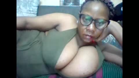 Snapshot of ebonybussy chatting on 8, 3, 2025 MAMITO online show from 8, 3, 2025