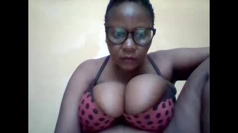 Snapshot of ebonybussy chatting on 13, 9, 2025 MAMITO online show from 13, 9, 2025