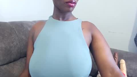 Ebony Melanie online show from 15, 12, 2025