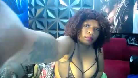 Snapshot of ebonyfancyfacexxx chatting on 2, 12, 2025 ebonyfancyfacexxx online show from 2, 12, 2025