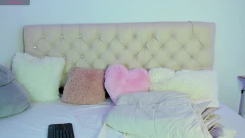 Queen Ebony online show from 14, 12, 2024