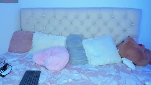 Queen Ebony online show from 5, 3, 2025