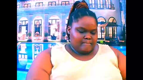 Snapshot of ebonyhotbuns4u2luv chatting on 18, 4, 2026 ebonyhotbuns4u2luv online show from 18, 4, 2026