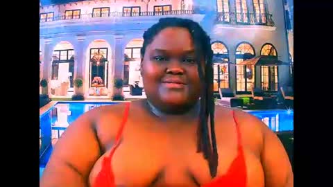 Snapshot of ebonyhotbuns4u2luv chatting on 6, 5, 2026 ebonyhotbuns4u2luv online show from 6, 5, 2026