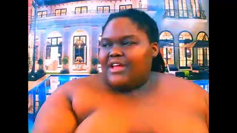 Snapshot of ebonyhotbuns4u2luv chatting on 7, 5, 2026 ebonyhotbuns4u2luv online show from 7, 5, 2026