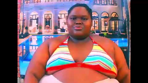 Snapshot of ebonyhotbuns4u2luv chatting on 13, 5, 2026 ebonyhotbuns4u2luv online show from 13, 5, 2026