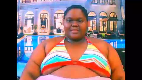 Snapshot of ebonyhotbuns4u2luv chatting on 16, 5, 2026 ebonyhotbuns4u2luv online show from 16, 5, 2026