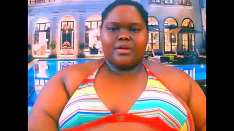 Snapshot of ebonyhotbuns4u2luv chatting on 26, 5, 2026 ebonyhotbuns4u2luv online show from 26, 5, 2026