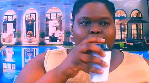 Snapshot of ebonyhotbuns4u2luv chatting on 7, 7, 2026 ebonyhotbuns4u2luv online show from 7, 7, 2026