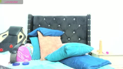 Angela online show from 15, 12, 2025