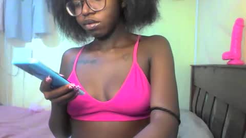 Ebonymuse2 online show from 16, 5, 2026