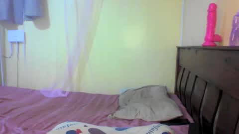 Ebonymuse2 online show from 17, 5, 2026