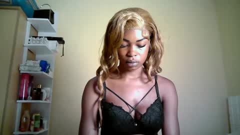 Snapshot of ebonytanqueen chatting on 20, 4, 2026 ebonytanqueen online show from 20, 4, 2026