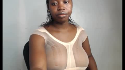 Snapshot of ebonyx_dripqueen chatting on 6, 11, 2025 Loveth online show from 6, 11, 2025