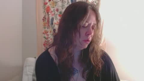 Snapshot of echosol17 chatting on 26, 4, 2026 Weird Echo online show from 26, 4, 2026