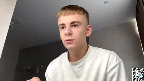 Snapshot of echowraith chatting on 13, 9, 2025 echowraith online show from 13, 9, 2025