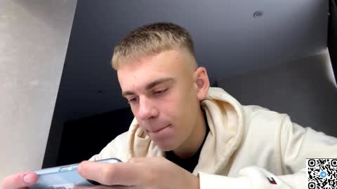 Snapshot of echowraith chatting on 12, 10, 2025 echowraith online show from 12, 10, 2025